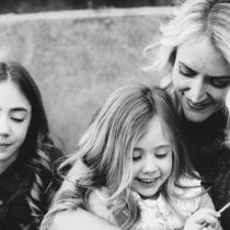 family_photo1_featured